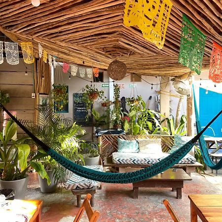 Barco Verde Hostel Isla Holbox Exterior photo